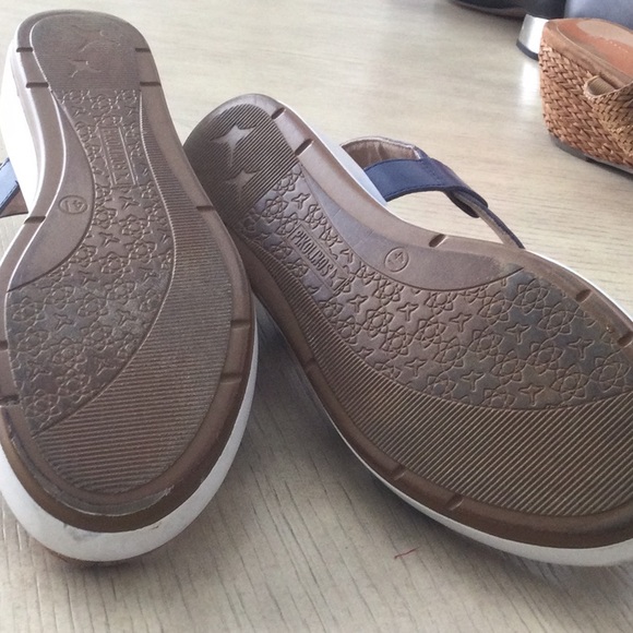 PIKOLINOS Navy Sandals Like new. - Picture 5 of 7